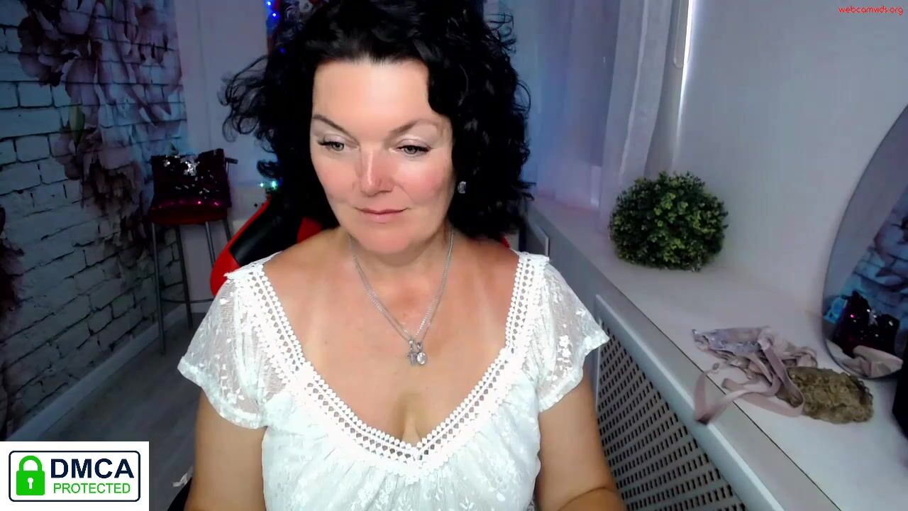 Santani Private Chaturbate Cum On Pussy Women Fucking Alluring Apples