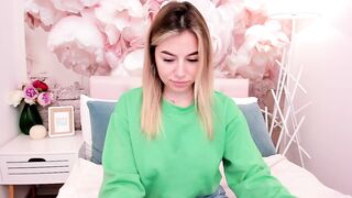 SofiBloom - Private  [Myfreecams] dildo camgirls Kiiroo Pearl2 shecock