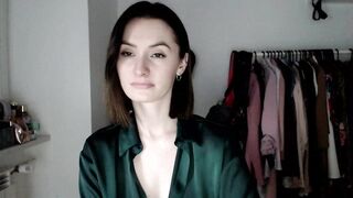 PerlaBella - Private  [Myfreecams] Ambitious wifematerial pegging real-orgasms