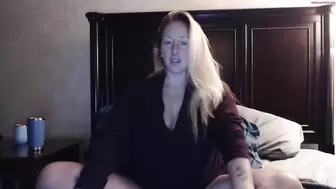 Videos Tagged with cheekysexkitten