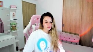 tatiana__cortes18 - Private  [Chaturbate] Kind job Soft curls fit