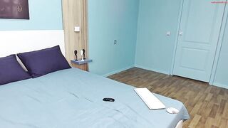 wow_molly_ - Private  [Chaturbate] Beautiful calves Flowing locks perky Sports bra