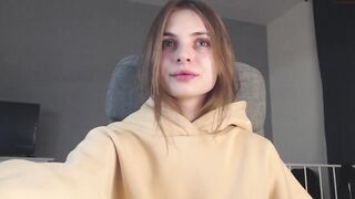 ju_lii  - Record  [Chaturbate] new classroom cam-girl fisting