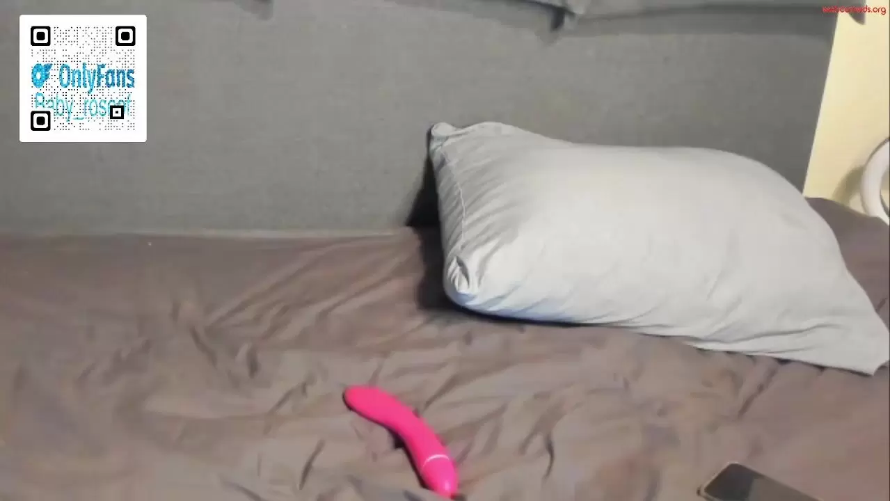 Badlittlerose chaturbate