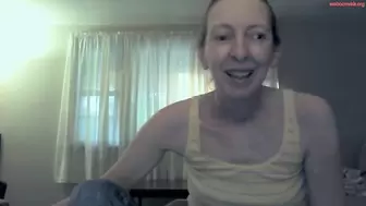 Videos Tagged with peacelovesexwine