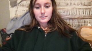 tiffanytee2  - Record  [Chaturbate] masturbating sentando pale strapon