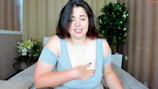 kaylinaa - Private  [Chaturbate] close-up Curvy legs adorable Sports bra