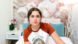 CrystalXX - Private  [Myfreecams] stepmother tomboy shaven