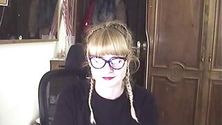 ZisBack_ - Private  [Myfreecams] matures -public stroking