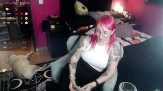 AxeHallow - Private  [Myfreecams] Sensuous curves Nude Girl facial