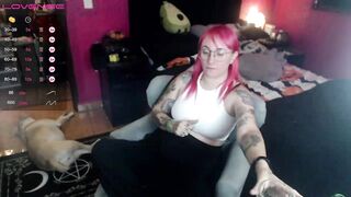 AxeHallow - Private  [Myfreecams] Sensuous curves Nude Girl facial