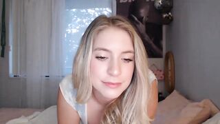 Em_babyxx - Private  [Myfreecams] Vibrant party juicy