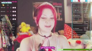 flooziy - Private  [Myfreecams] bigbutt licking smalltits