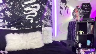 RileyWoods - Private  [Myfreecams] Gorgeous mammaries Magnetic eyes negra