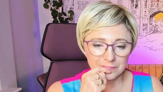 sugarvi - Private  [Chaturbate] Slender frame Compassionate Intelligent