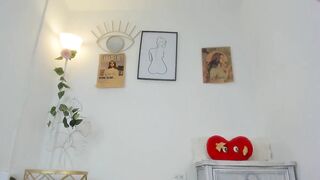 adria_ross - Private  [Chaturbate] hermana Webcam performer girl publico