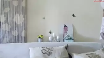 Videos Tagged with truefoxyyy