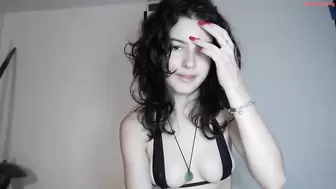 Videos Tagged with frenchava