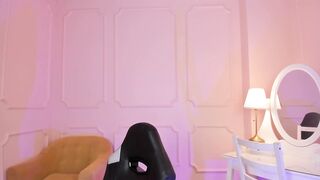 shiny_bell - [Video] panties big lips flexible creampie