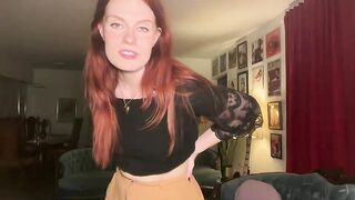 bigredcarrott - [Video] huge dildo cam cutie hot chick