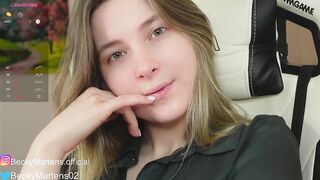 beckymartens - [Video] love queen first time big lips