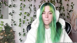 fairyinthewild - [Video] huge dildo orgy queen alone