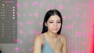 violetta11 - [Video] cute tall sensual kissing