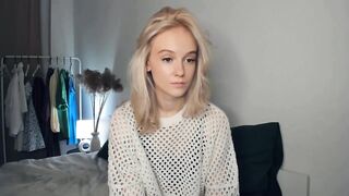 lili_summer - [Video] huge boobs playing braces Nora