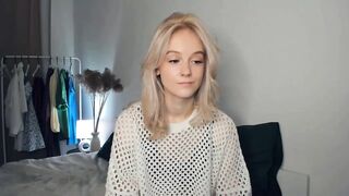 lili_summer - [Video] huge boobs playing braces Nora