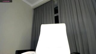 ai_lyn - [Video] hot slut fuck my pussy solo oil