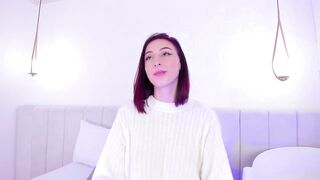 yesicasweett - [Video] orgasm fit fuck machine shaved