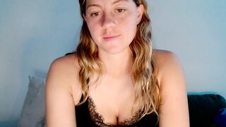 thatprettyblondegirl - [Video] cum show amazing ticket show leggings