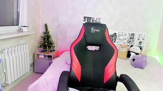 bloody_girl - [Video] horny escort naughty handjob