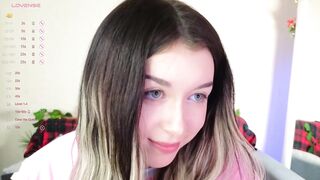 minirini - [Video] sister cam dildo fucking lush