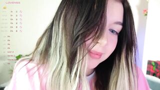 minirini - [Video] sister cam dildo fucking lush