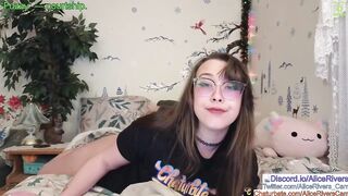 aliceriverscam - [Video] kissing shaved live cam queen