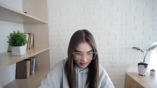 just_queeny - [Video] passive piercing cum show shy