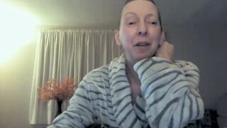 peacelovesexwine - [Video] movie close up latex strip