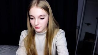 i_lovecandies - [Video] glamour porn latex oil smile