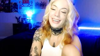 xlunaskye - [Video] fingers glamour porn anal play first time