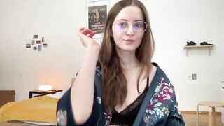 classyandgirly - [Video] sensual exhibition teen petite