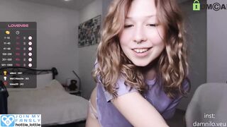 lottie_shine - [Video] huge dildo big clit sensual smile