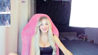 emilydancee - [Video] fingers movie boobs face fucking