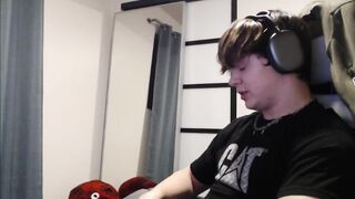 lustfullives - [Video] erotic close up bi ticket show