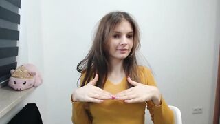 vivien_slender - [Video] relax domi fingers natural tits