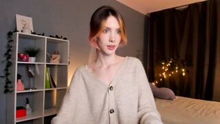 who_is_alex - [Video] fingers balloons tall babe