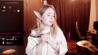 yoliverse - [Video] cam lesbian strip tattoo