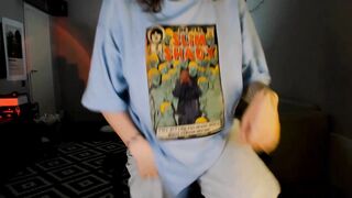 mioomio - [Video] bisexual deep clip footjob