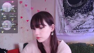 traharaaa - [Video] hot cei girl legs