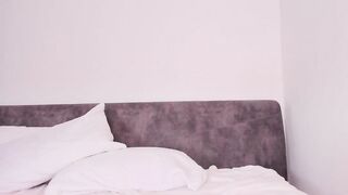 little_red_diamond - [Video] orgasm face fucking petite home